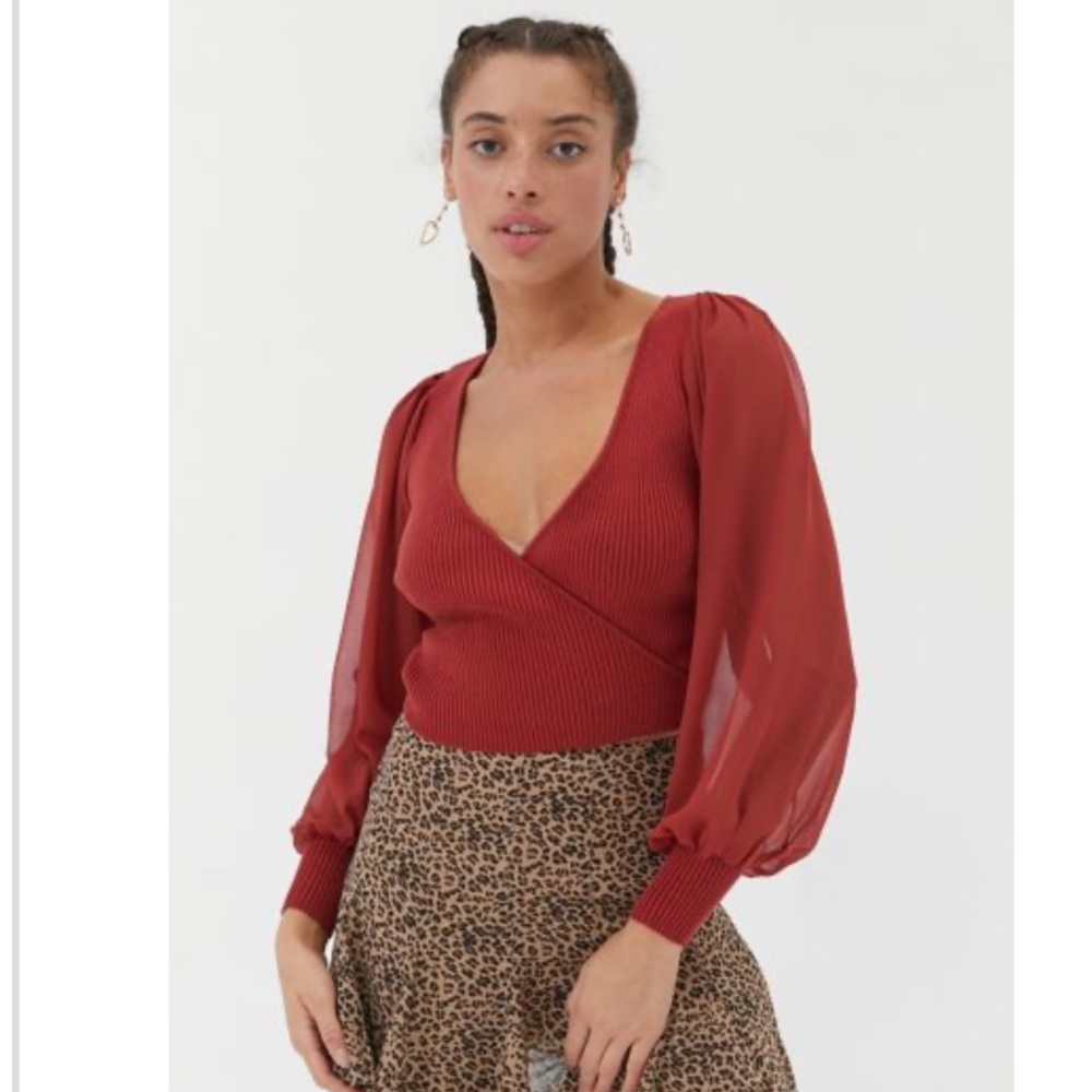 gorgeous UO top